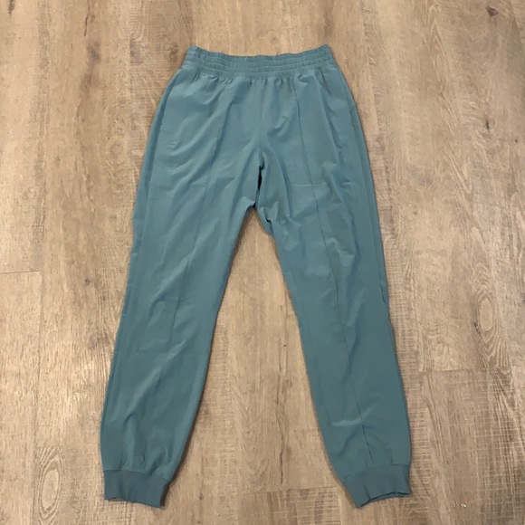 Lululemon joggers - Picture 1 of 4